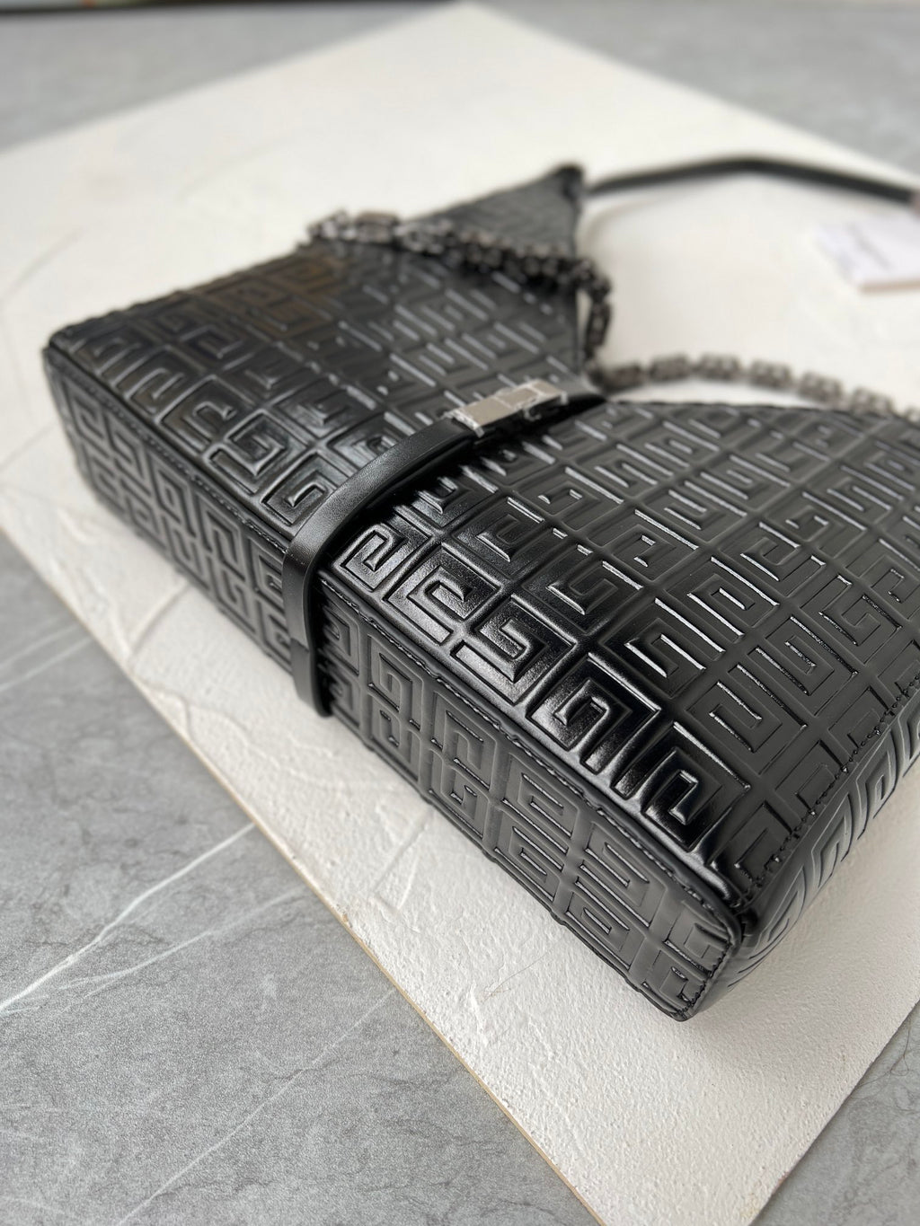 GVC print cut out underarm chain bag 0724082606