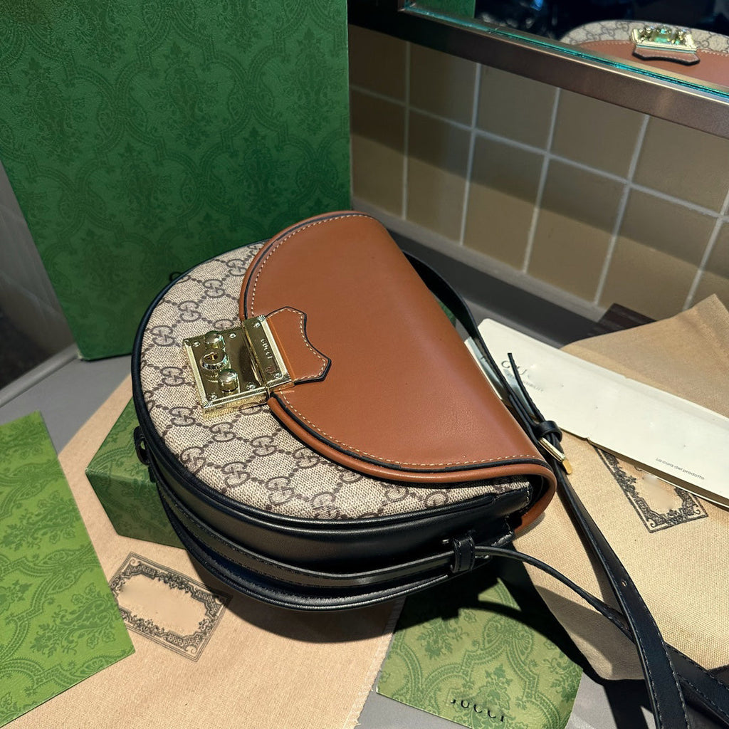 Fashion new messenger bag CWT1023091102