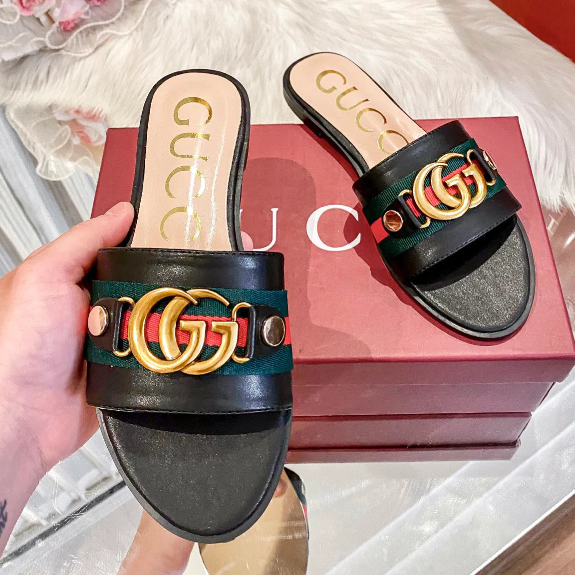 Classic Logo Woven Sandals 1025070209