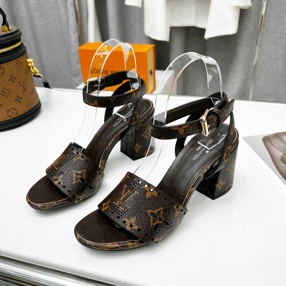 Women's new summer sandals XC0723042605