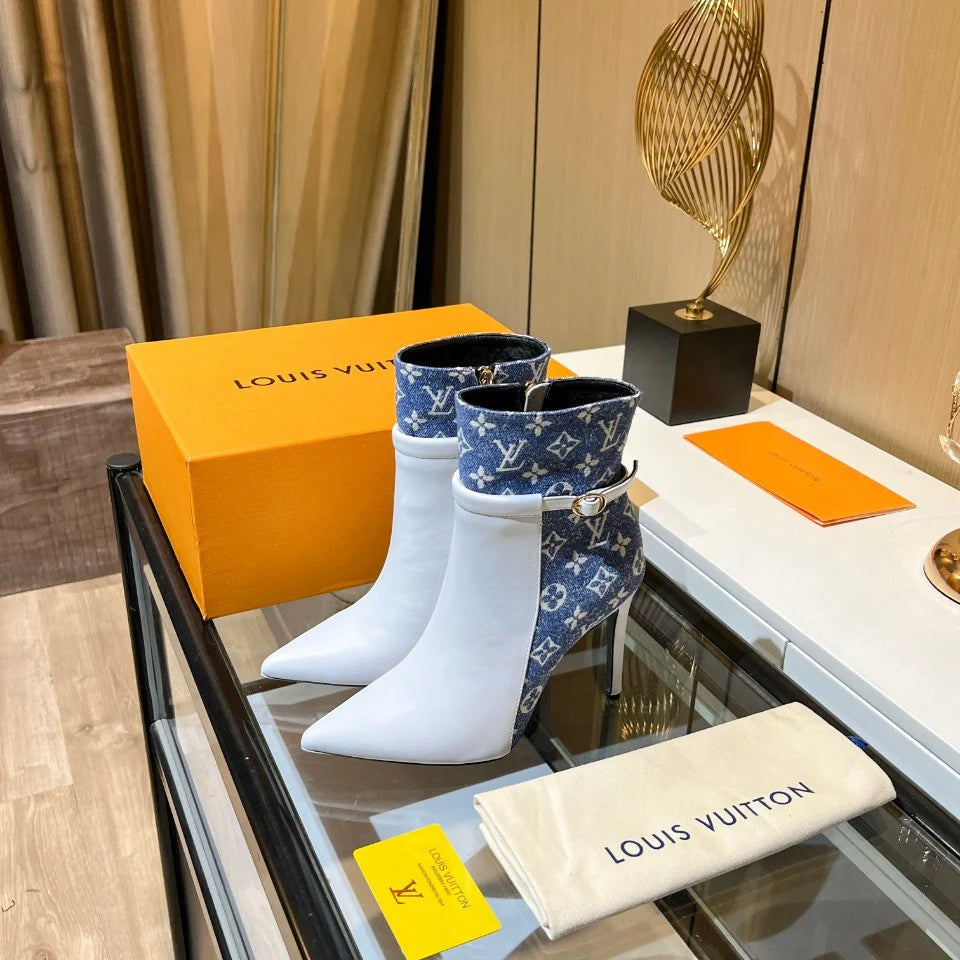 New blue and white pointy toe boots 1025012209