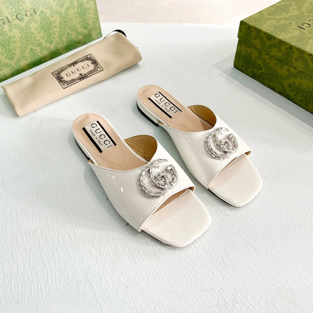 Trendy and versatile casual sandals 0724030506