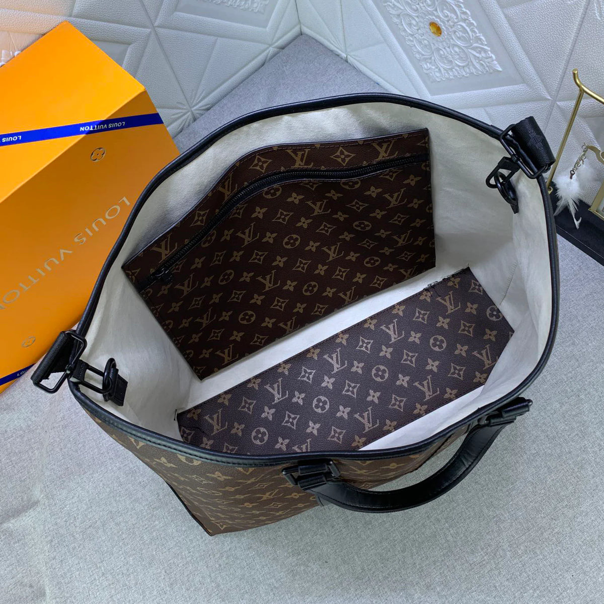 Luxury Classic Old Flower Handbag 1025070101