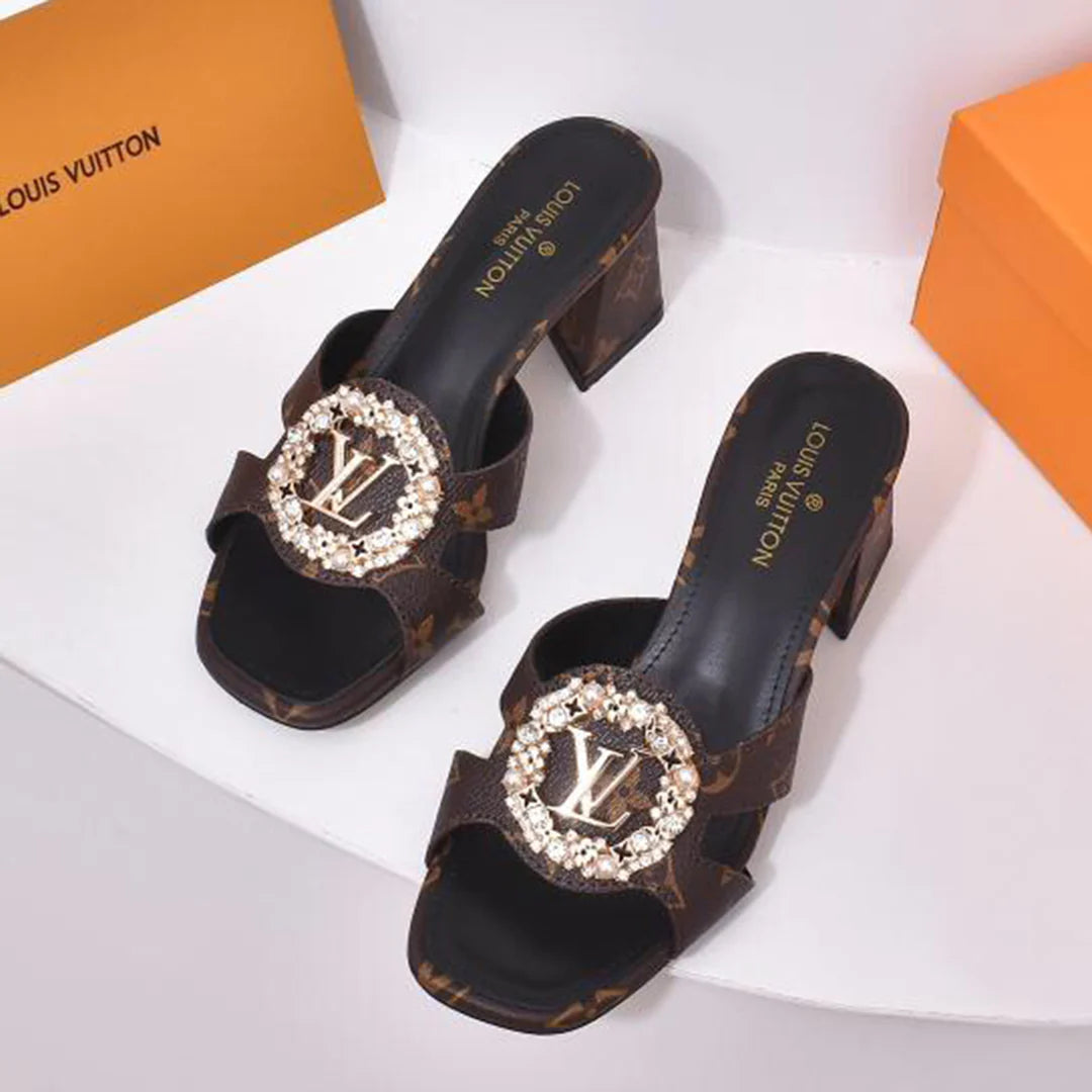 Ladies new fashion versatile thick heel sandals　1024032816