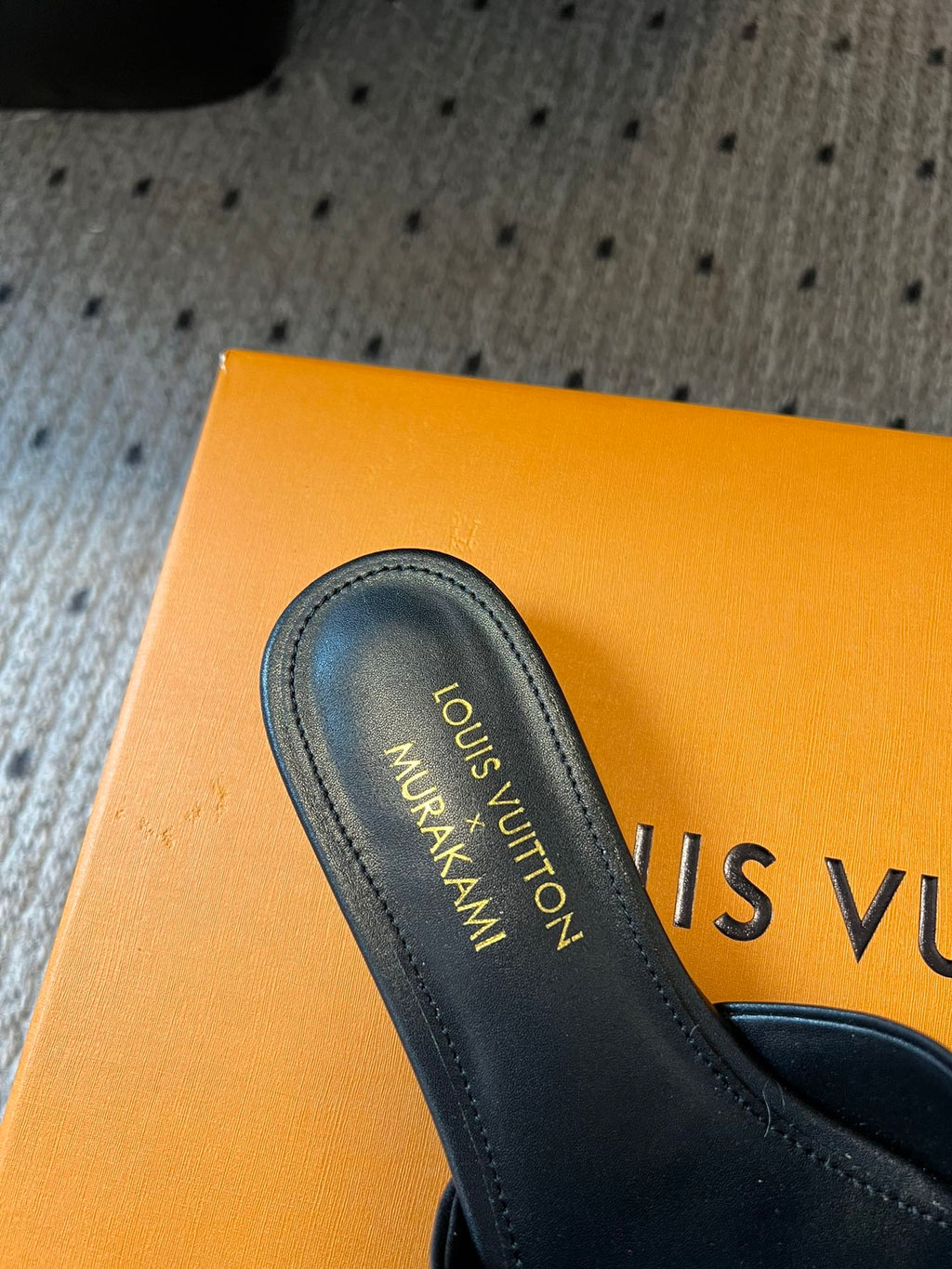 L fashion 3 color hot slippers 0725031904