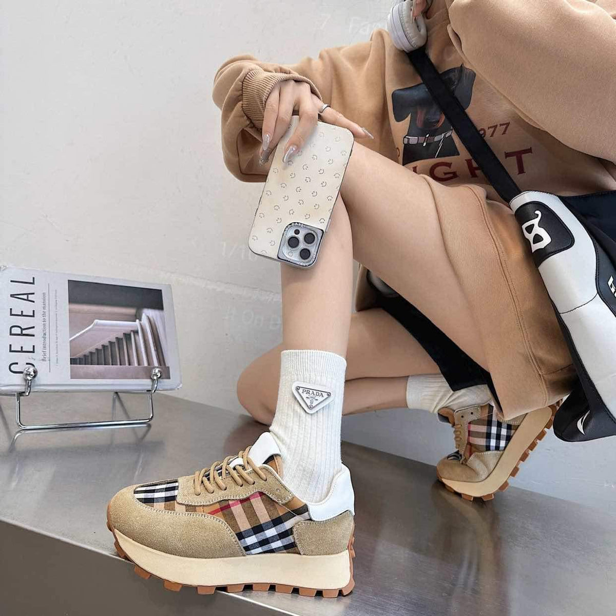 New casual and versatile sports shoes for women 1024022022
