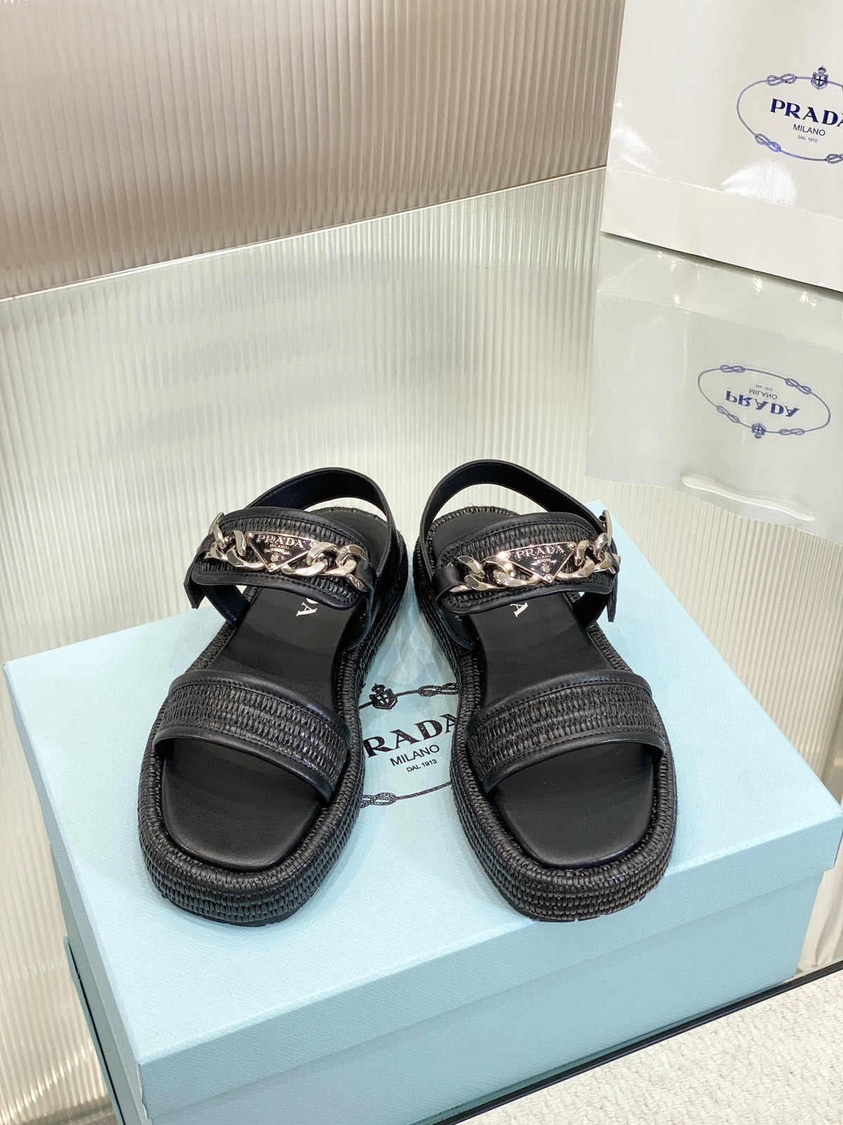 P woven raffia sandals 0724071818