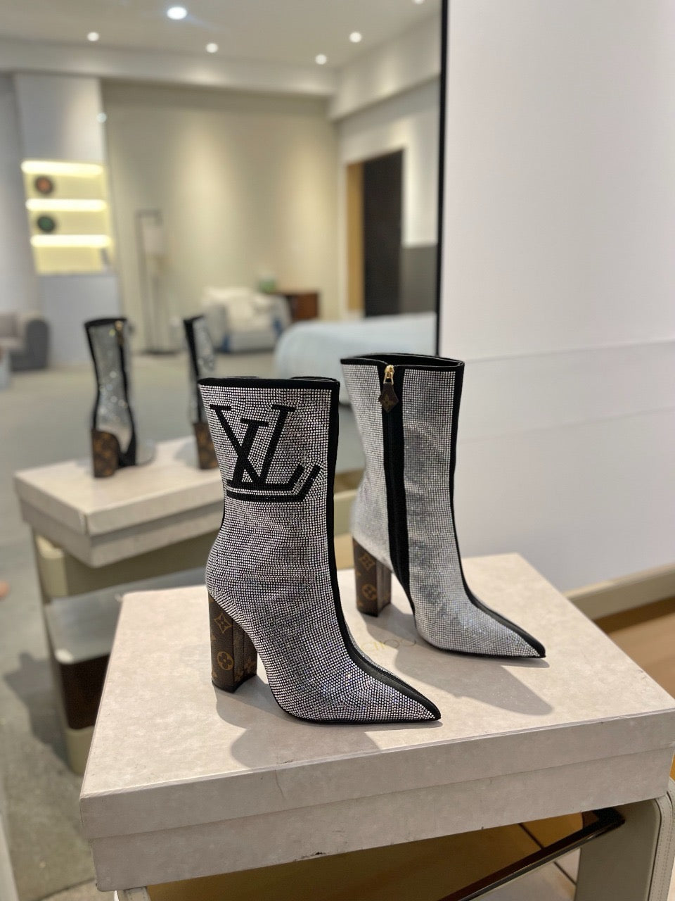 L fashion rhinestone high-heeled mid-calf boots 0724102305