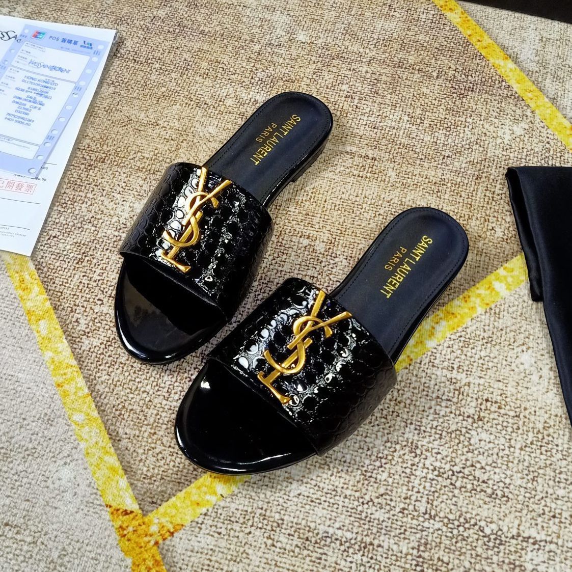 New Slippers Fashion Sandals 1024031124