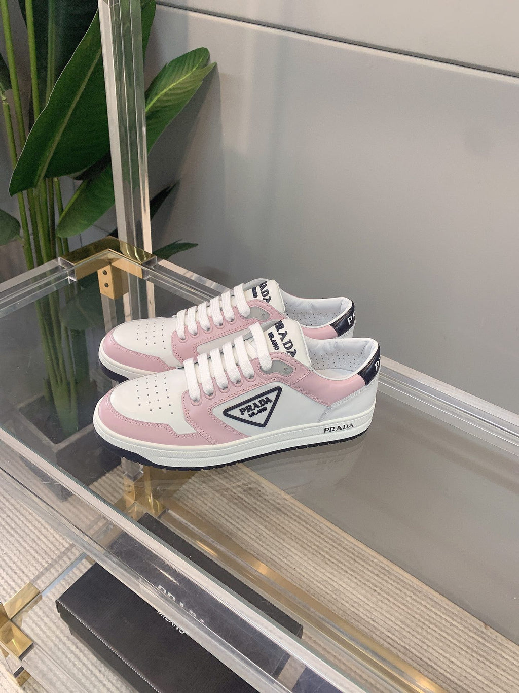 P classic white shoes 0724111201 0724111202