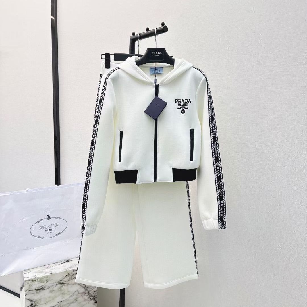 New high-end sportswear set for autumn 9000912006