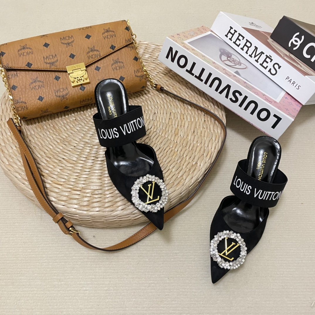Fashion and versatile women's shoes 1023120101