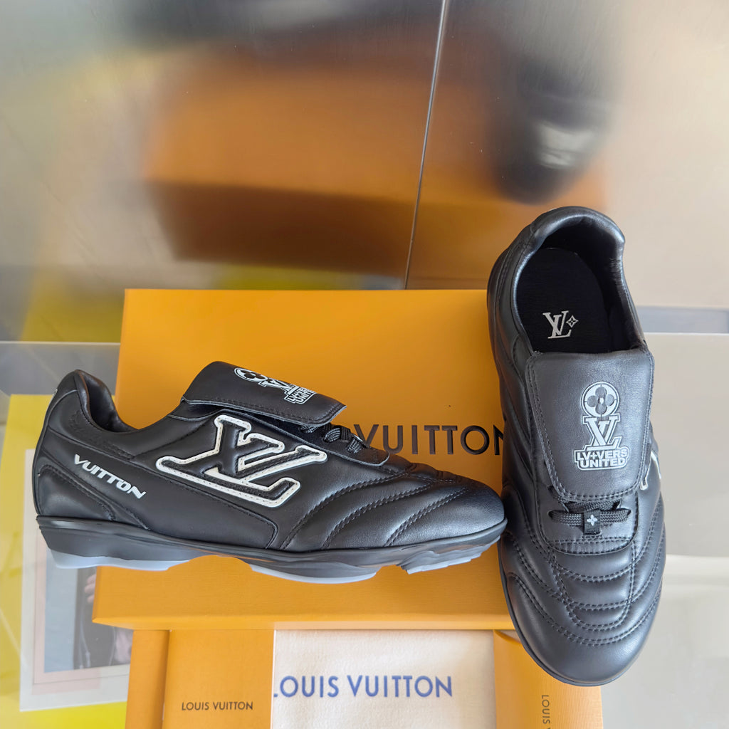 L-Footprint Series Couples Football Shoes 0725021401