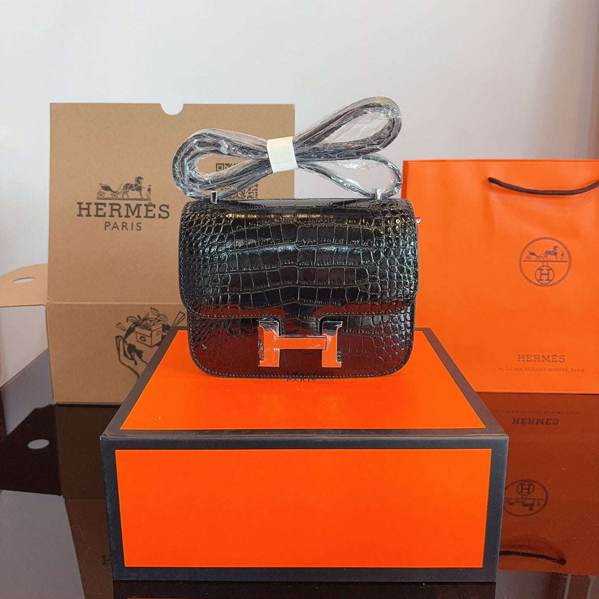 H Fashion Shoulder Bag XC24101007
