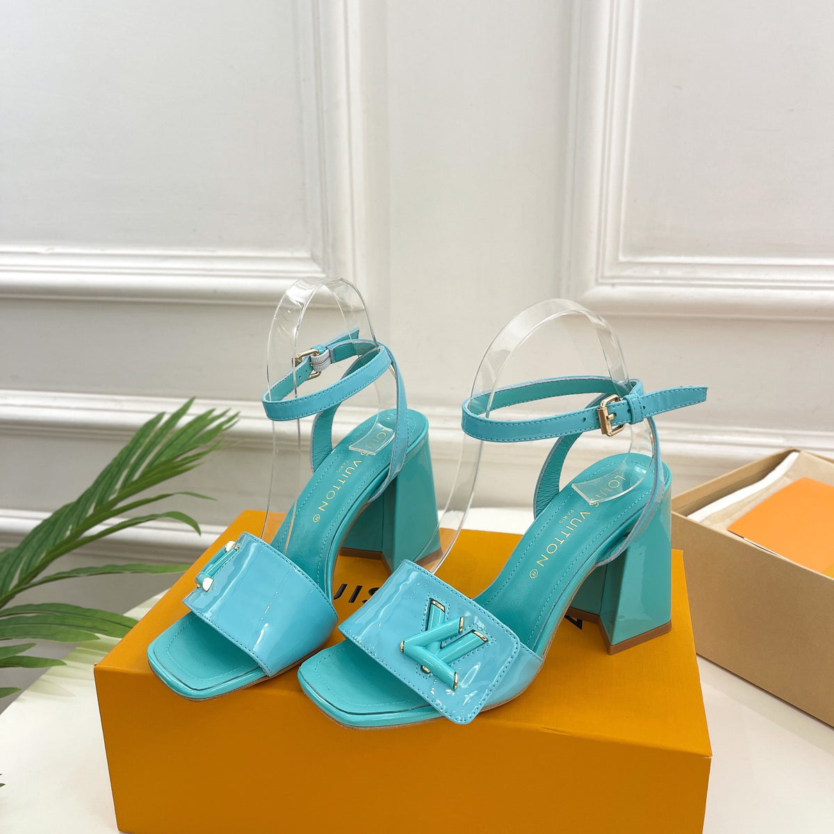 patent leather high-heeled sandals XC07032214