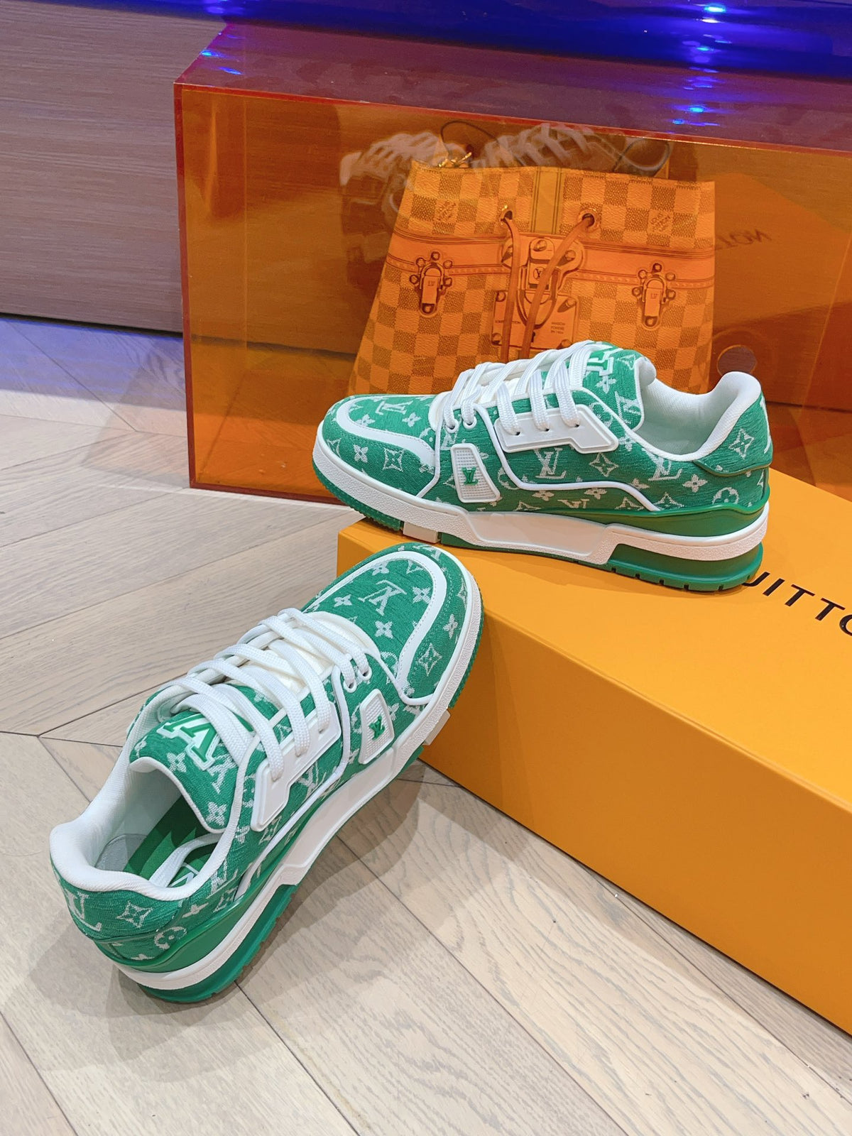 L couple limited series casual denim print sneakers 0725012402