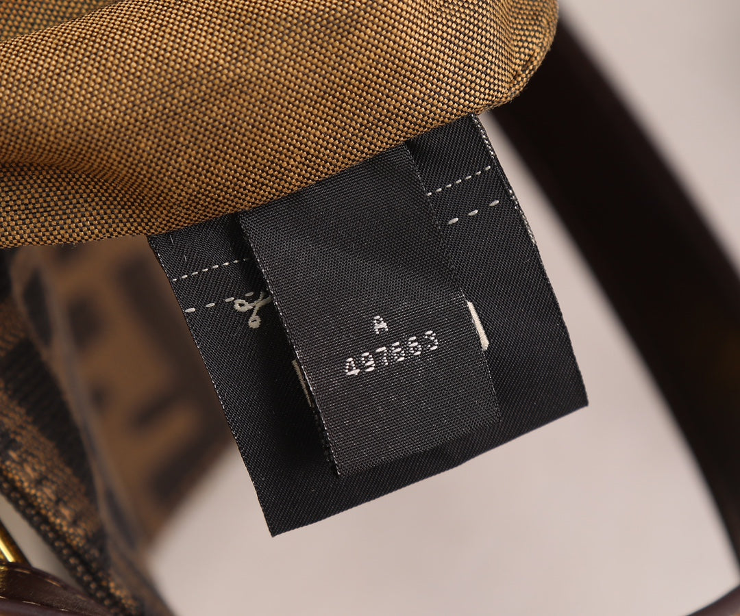 F Printed Baguette Underarm Bag XC0823040747