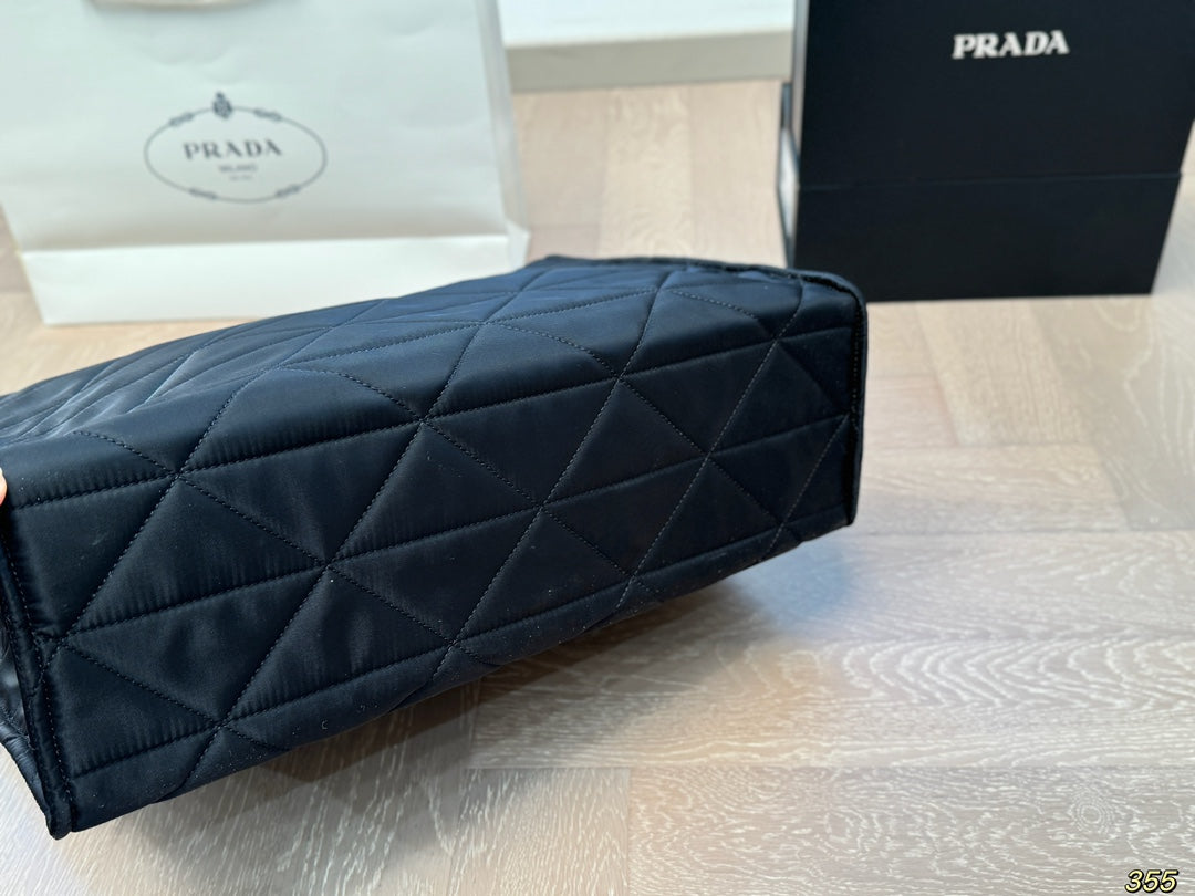 P nylon diamond tote bag 0724101705