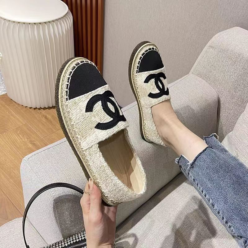New fashion D logo womens loafers2 09