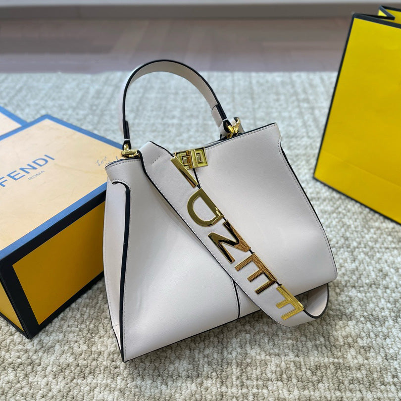Peekaboo bag 1824062413