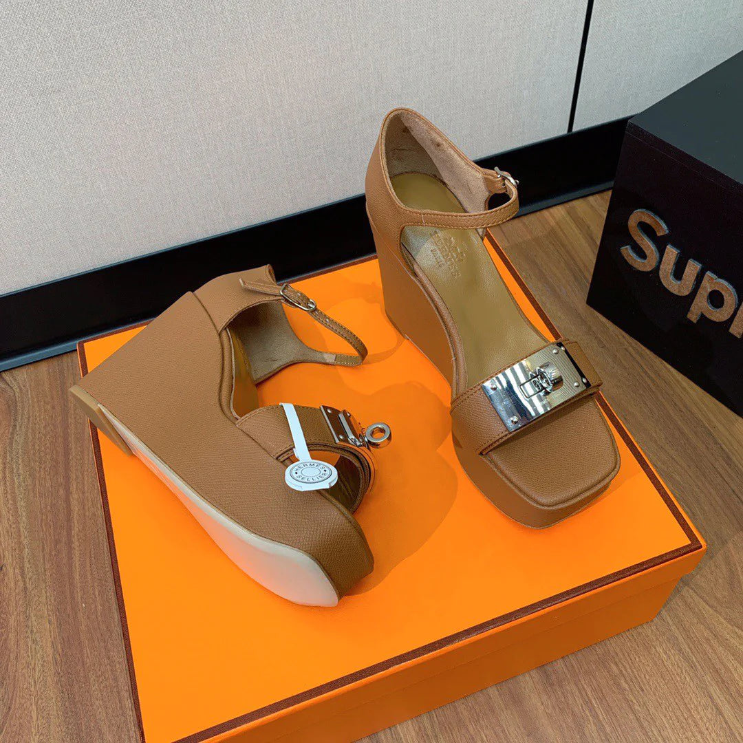 New Fashion Versatile High Heel Sandals 1024032013