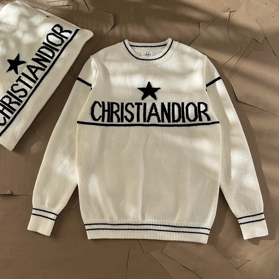 Lucky Star Jacquard Crew Neck Sweater XC0823091914