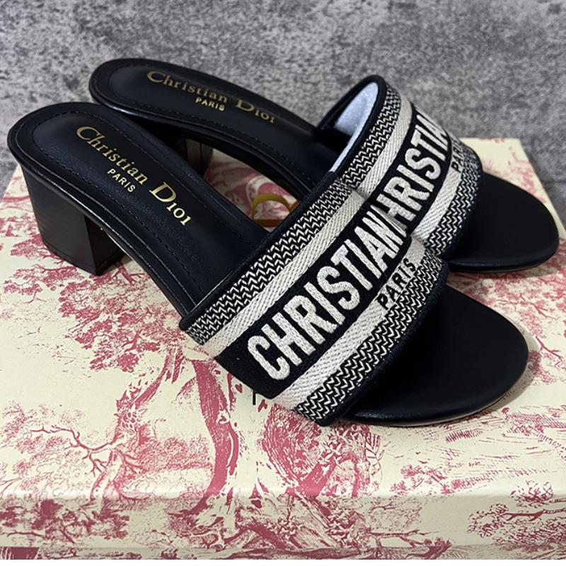 New Fashion D Logo women's slippersPD052024022701