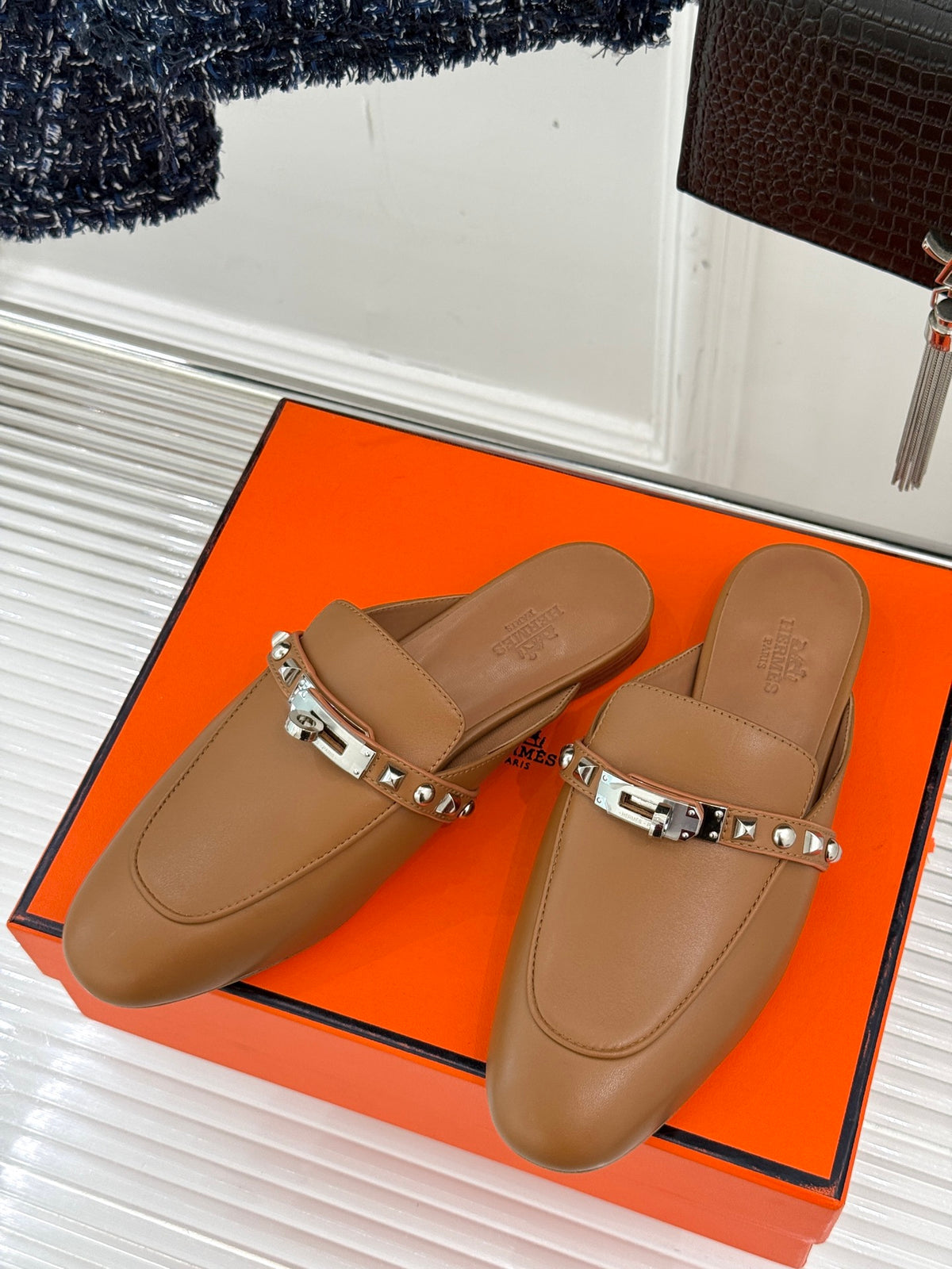H Classic Rivet Kelly Buckle Half Slippers 072505207