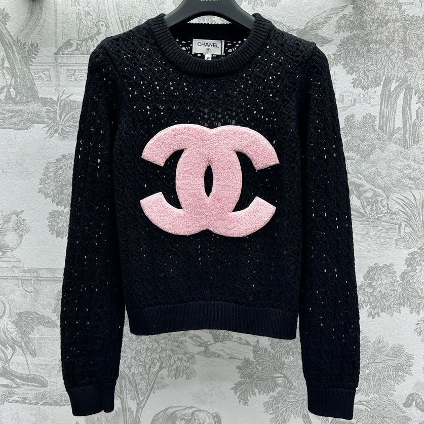 New Fashion Hundred Hollow Long Sleeve Top 1024122305