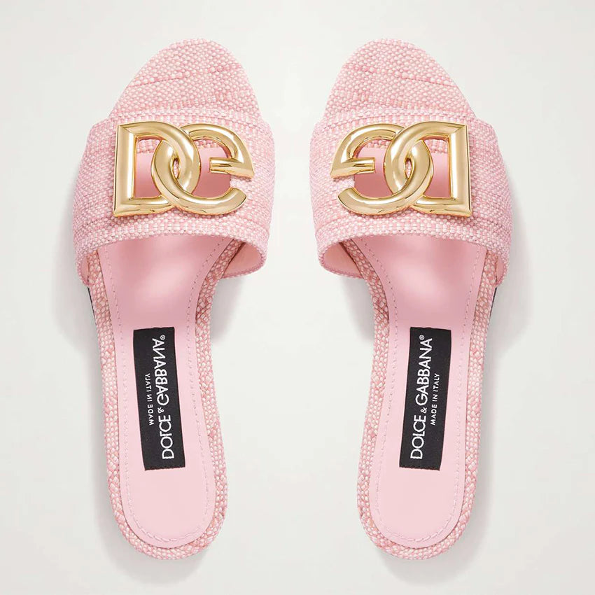 New fashion and versatile woven sandals 1024060402