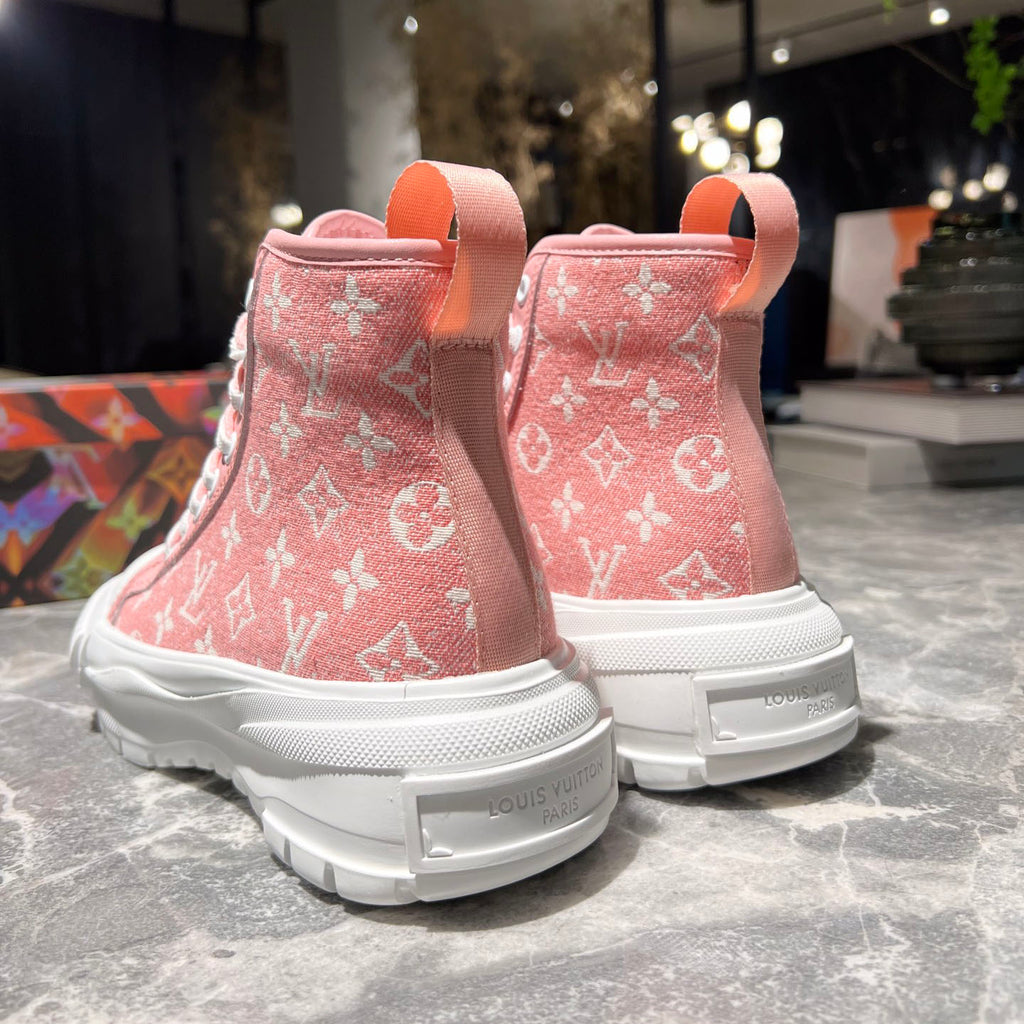 L Monogram Denim Squad Sneaker 1824071803