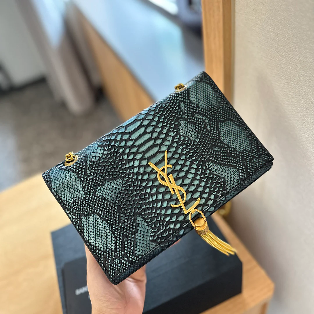 New fashion and versatile tassel crossbody bag 1024032711