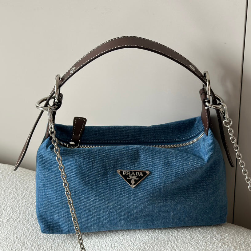 Classic underarm denim bag 1824050302