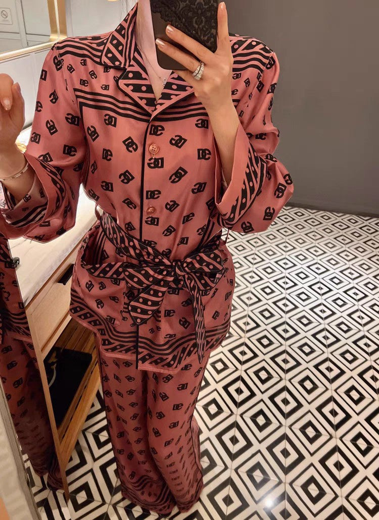 DG full print letter belt waist lapel long sleeve home pajamas set 0725032703