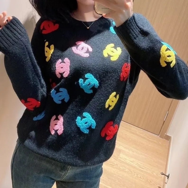 Round neck long sleeve knitted sweater top 9000914001