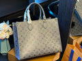 V gray print fashion onthego handbag 0724101704