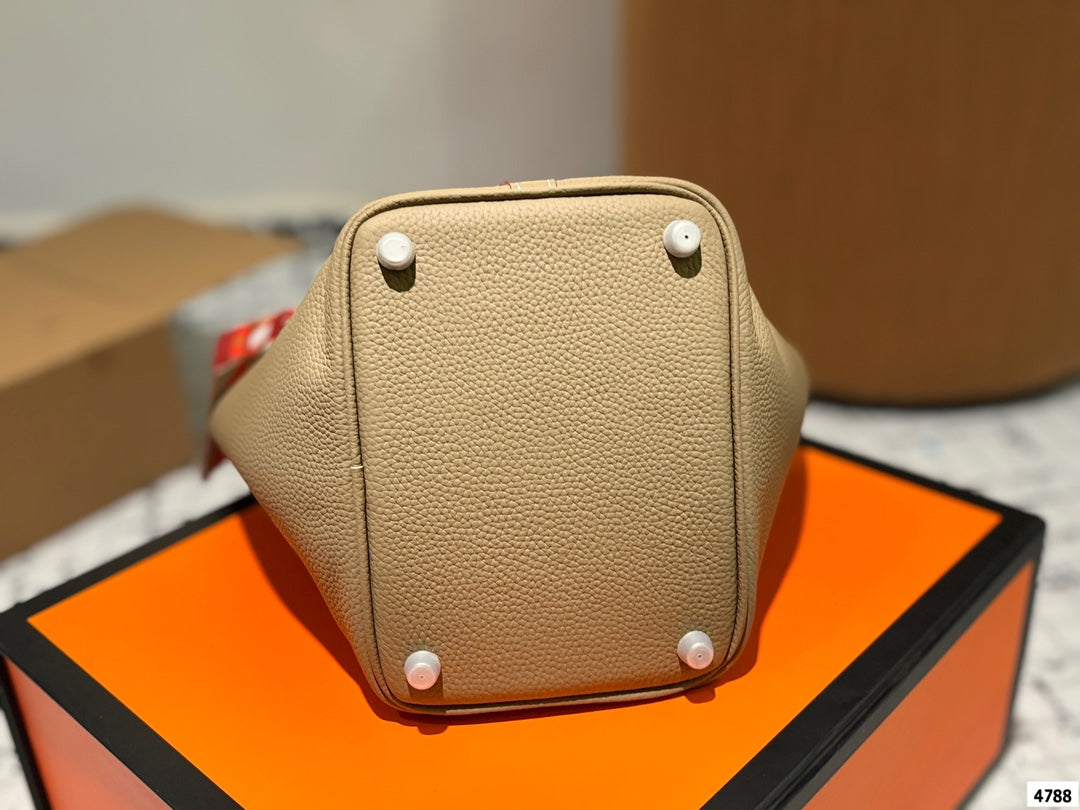 H Picotin18 Multicolor Bucket Bag 0724101014