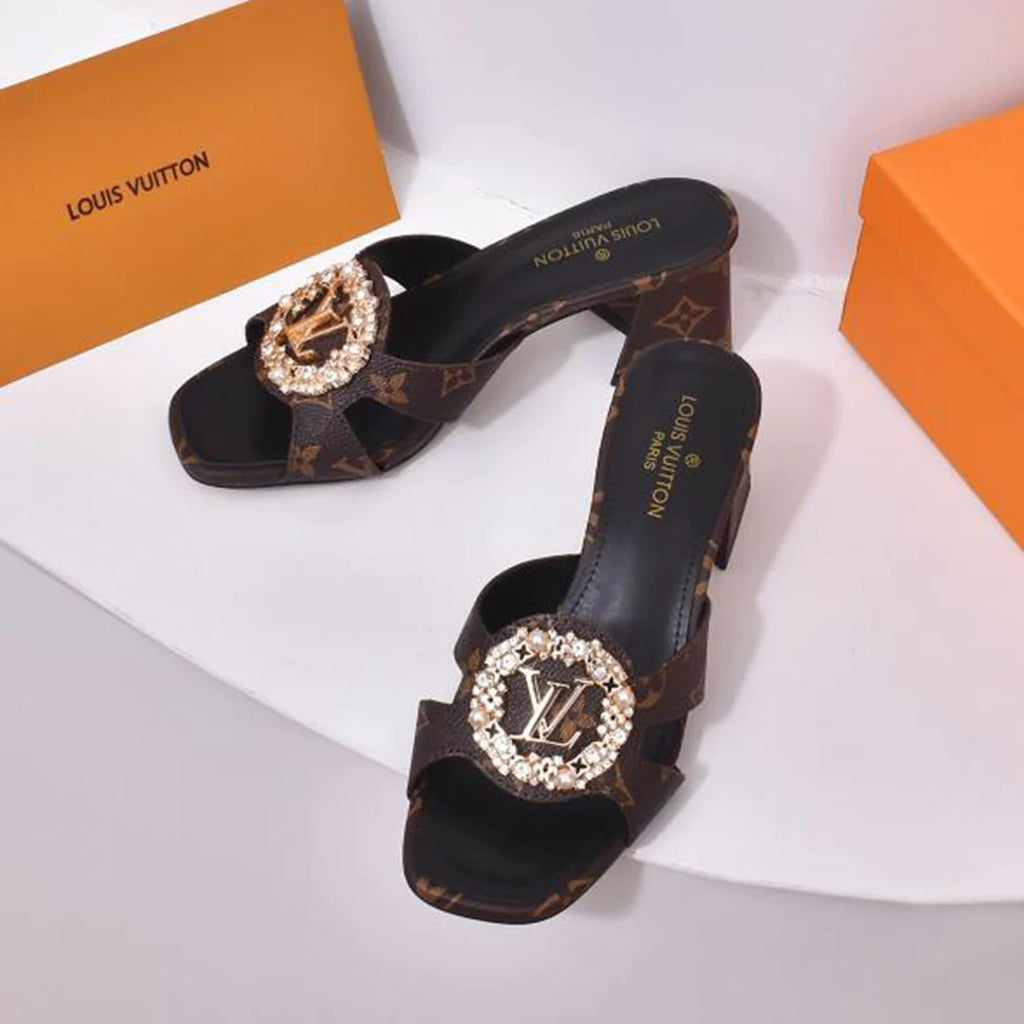 Ladies new fashion versatile thick heel sandals　1024032816
