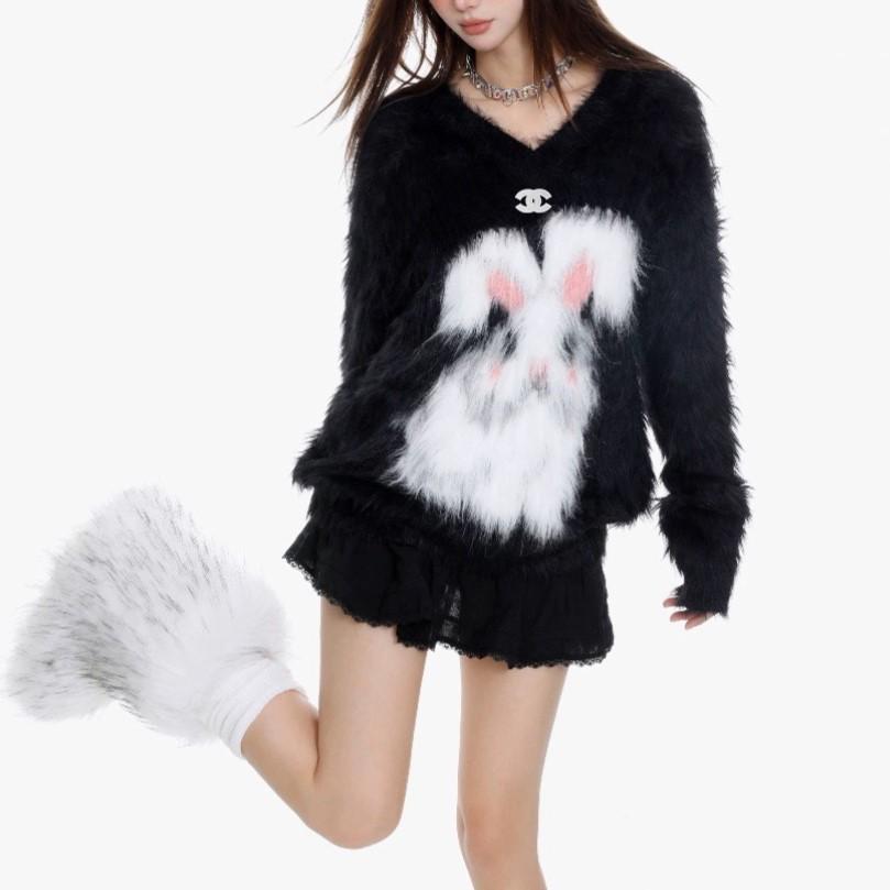 V-neck Mink Bunny Sweater 0823120404