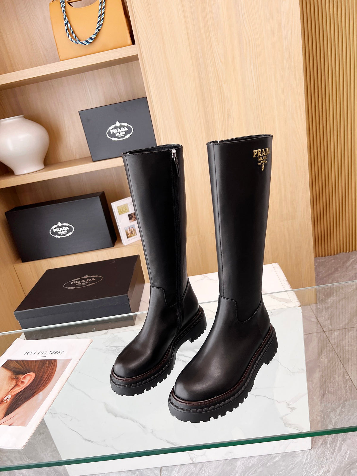 P classic catwalk style boots 0724111303