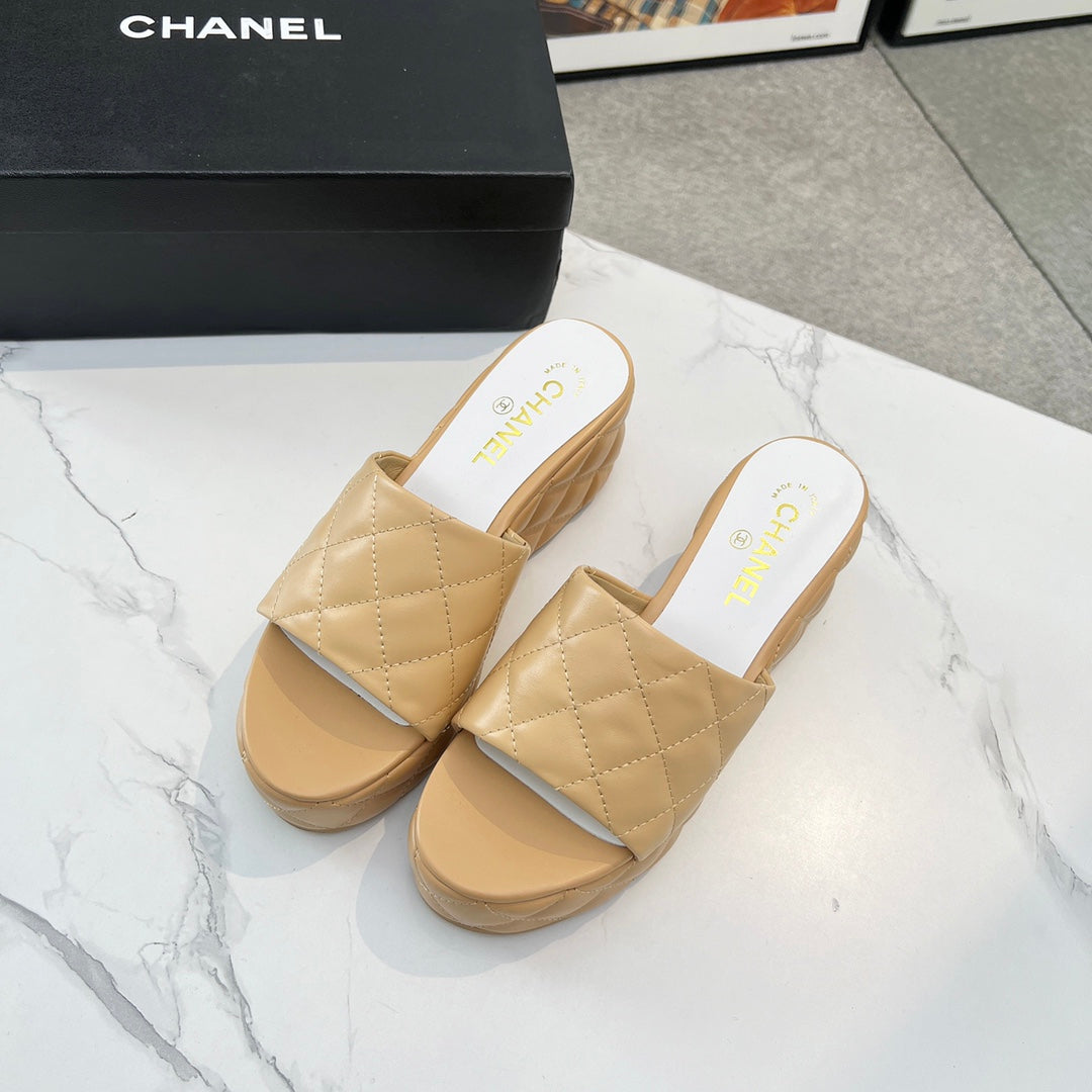 Chane1 top fashion thick-soled rhombus slippers 0724030808