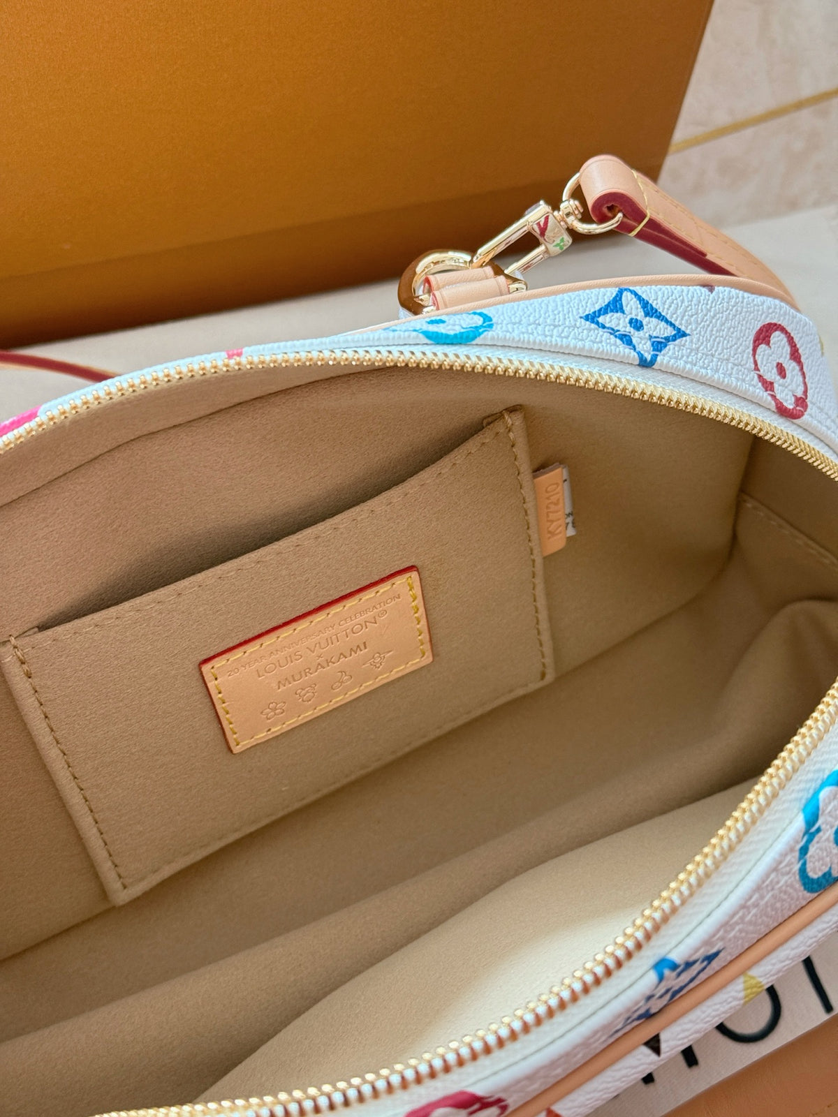 L fashion 3 color bowling handbag 0725031907