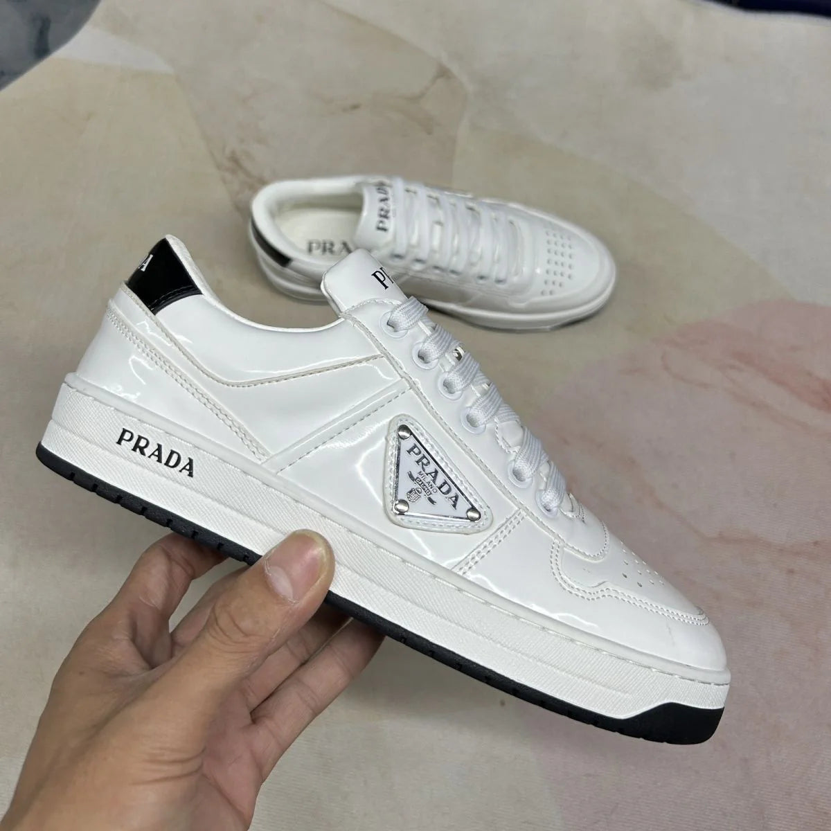 P New Women's Shoes Casual Shoes Triangle Buckle Lace-up Sneakers 1024060508