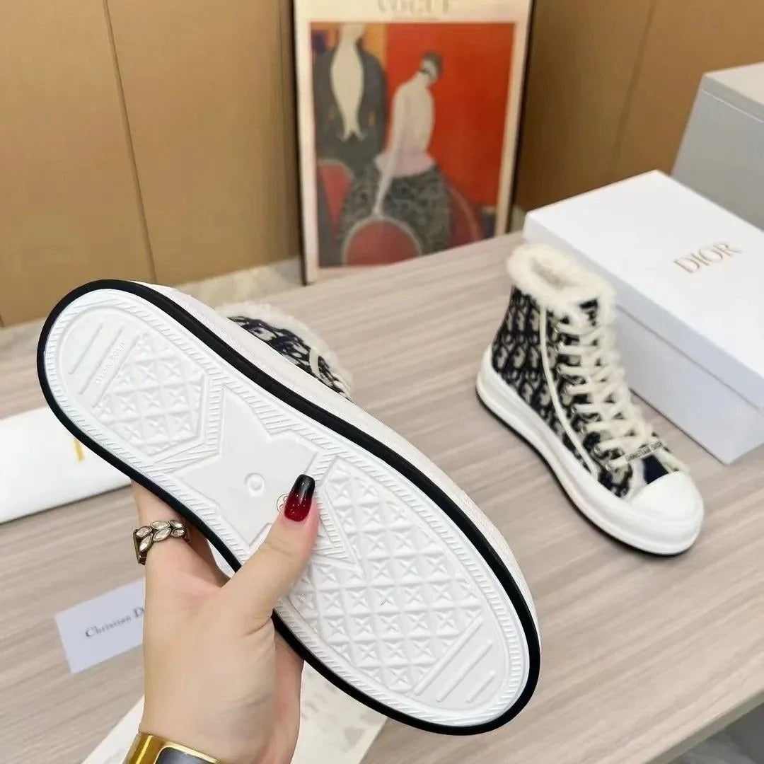 New casual embroidered letter wool shoes 1024103024