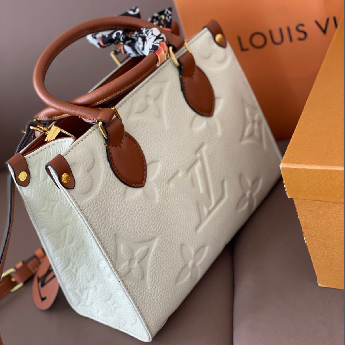 L Fashion Embossed Cowhide Bag XC24092411