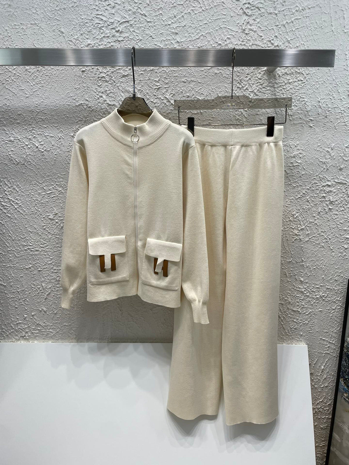 HH Fashion Comfortable Knitted Sweater Set 0724111306