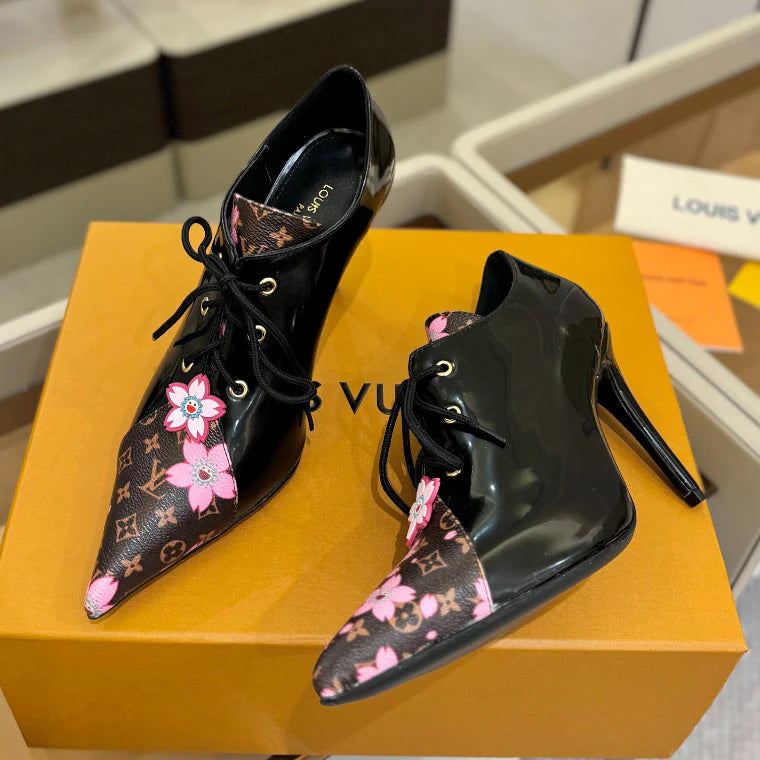 Classic and versatile women's high heels 1025101325