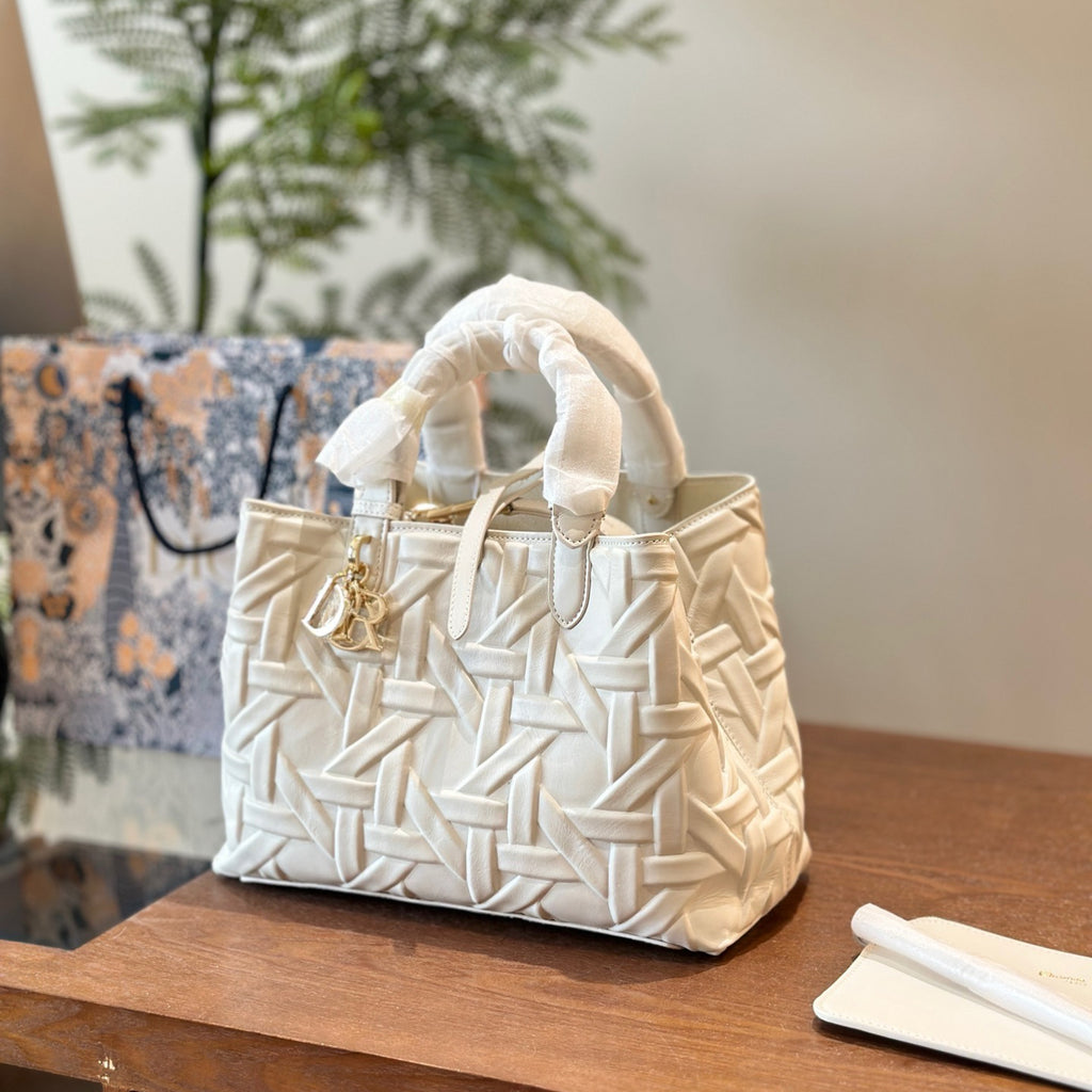 Dio fashion large cannage pattern Toujours handbag 0724082802