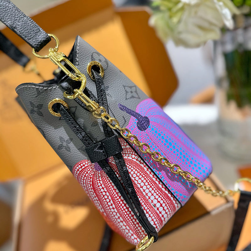 Fashion new messenger bag CWT1023080113