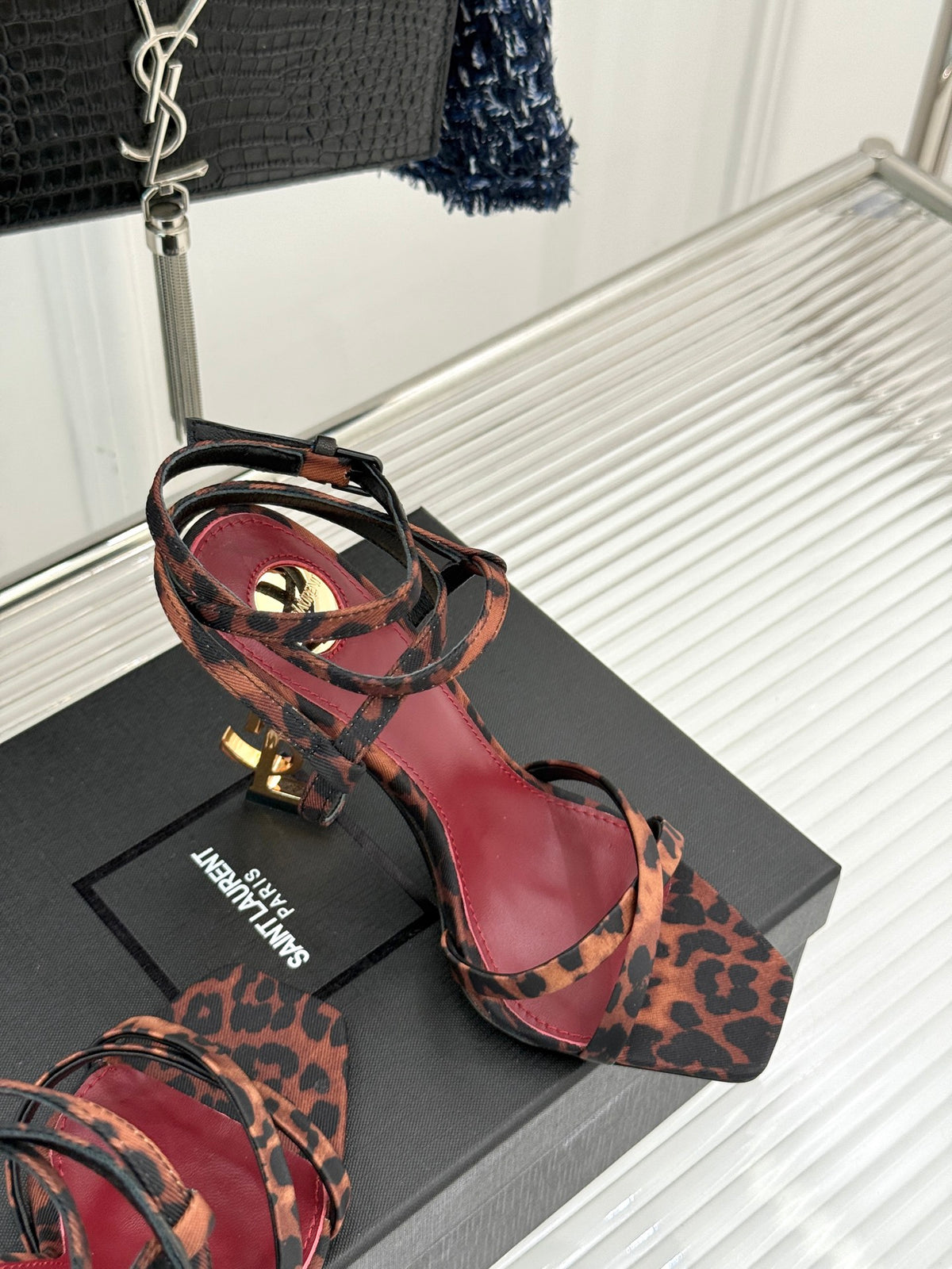 new fashion letter high heels 0725051401